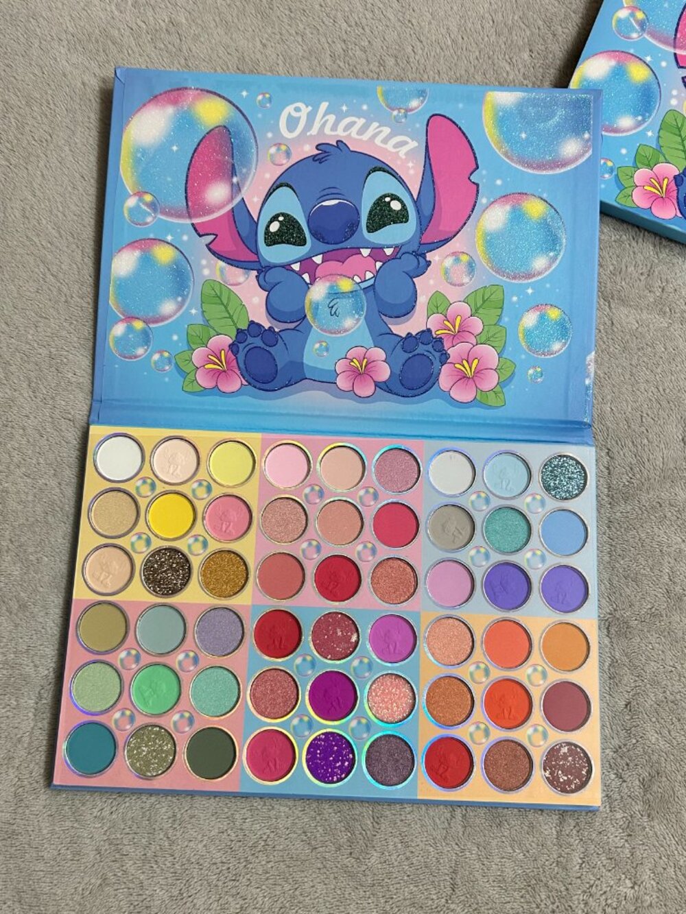 Disney Lilo & Stitch "Ohana" Eyeshadow Palette - 54 Shades Matte & Shimmer